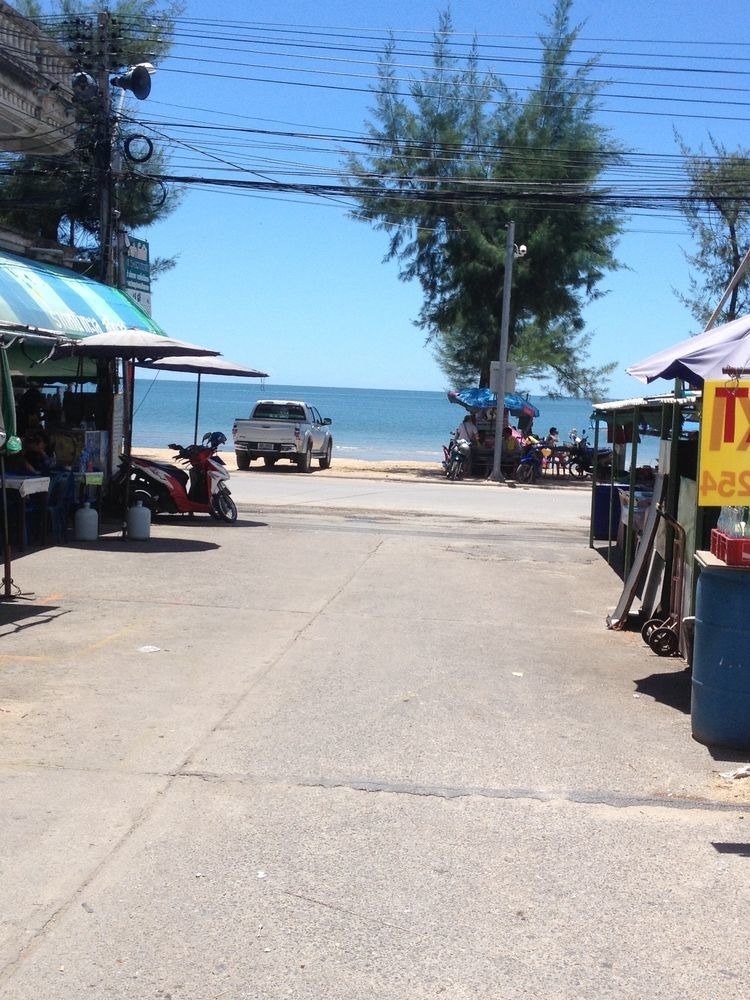 Golden Guesthouse By The Beach Cha Am Cha-Am Luaran gambar